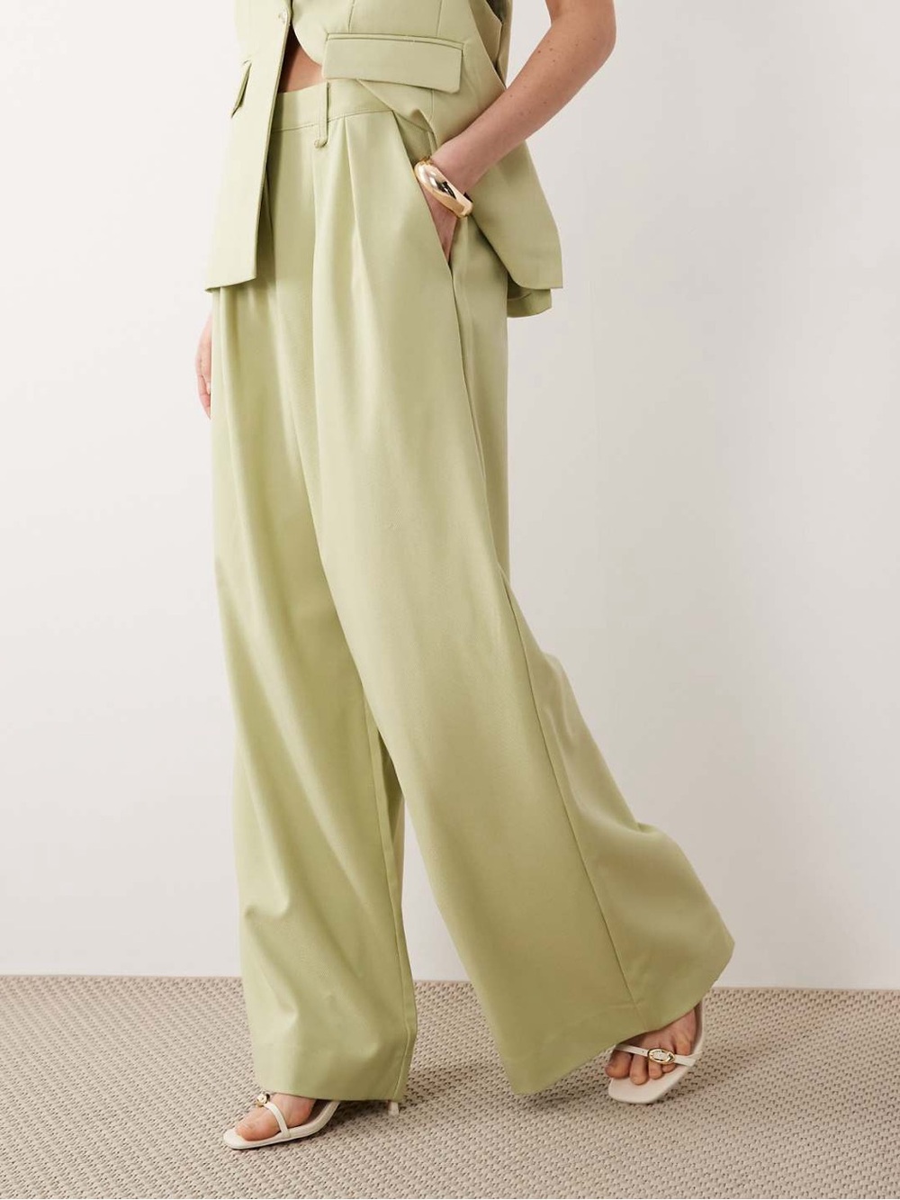 Wide-Leg Trousers Light Green